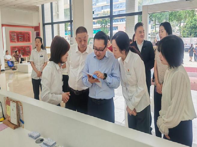 省政务服务和资源交易服务中心党委副书记率队赴雅安市、九龙县湾坝镇开展调研